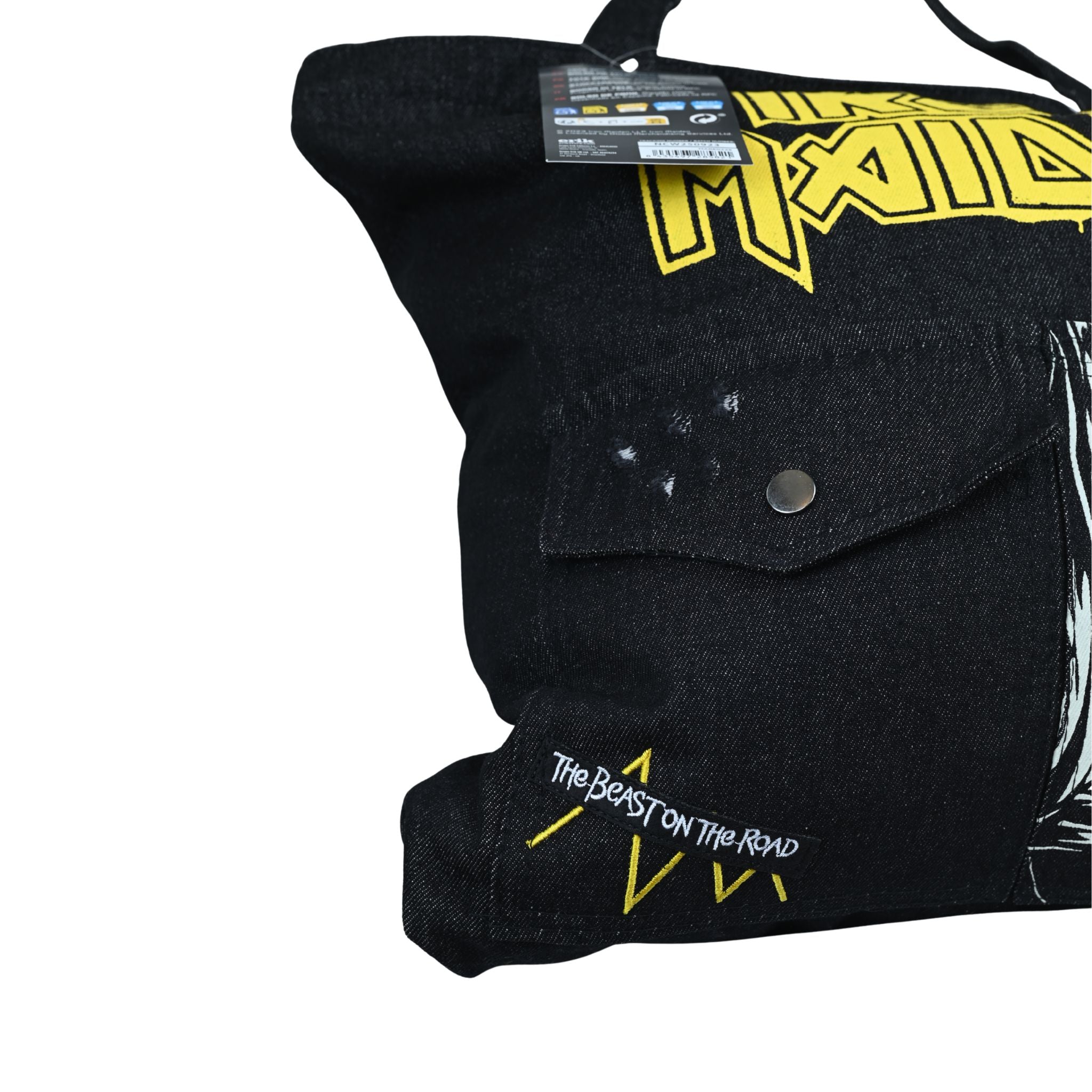 Detalle bordado The Beast on the Road bolso tote Iron Maiden denim – bolsillo tapeta botón metálico – Softcrabshop
