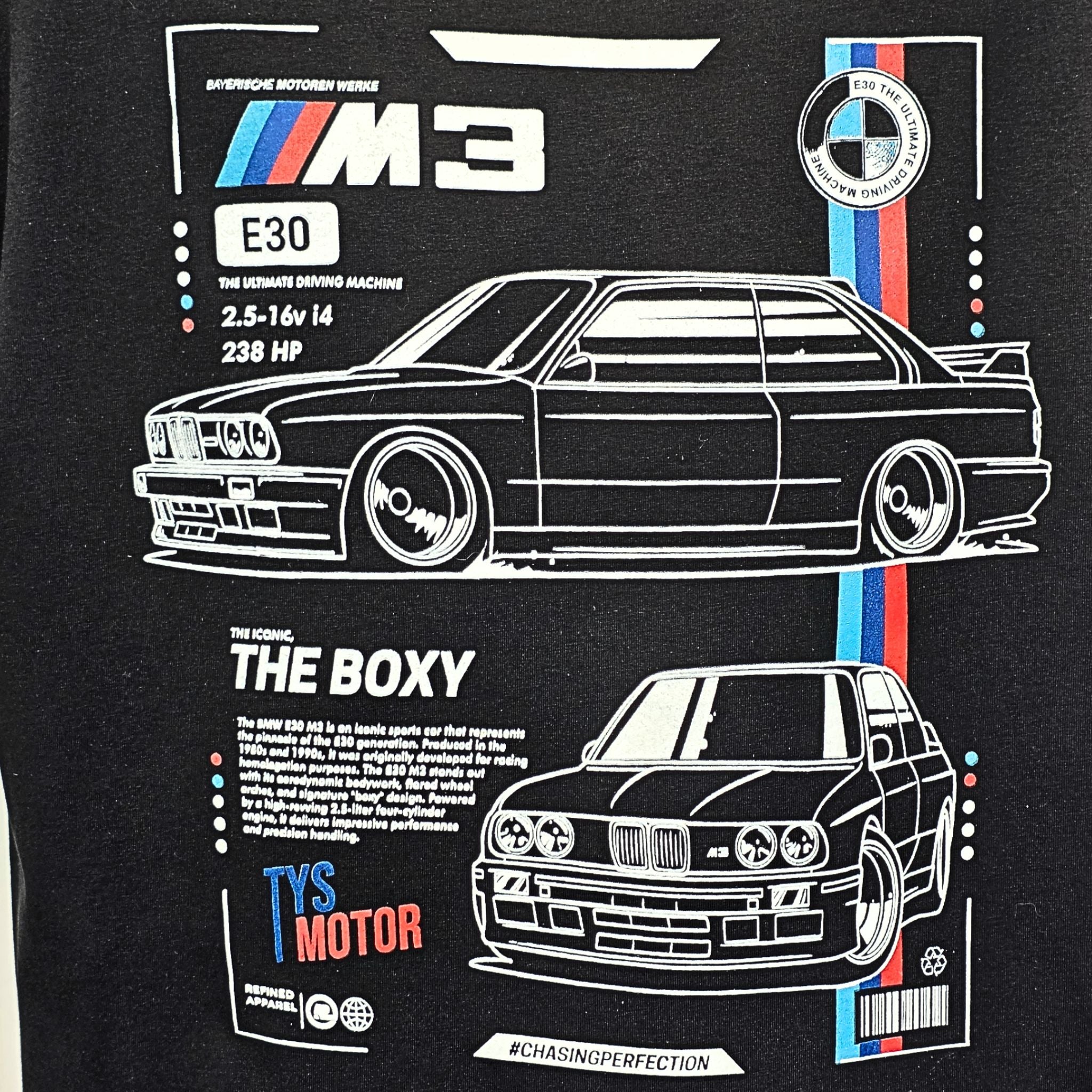 Camiseta oversize negra BMW M3 E30 The Boxy TYS – Detalle gráfico espalda
