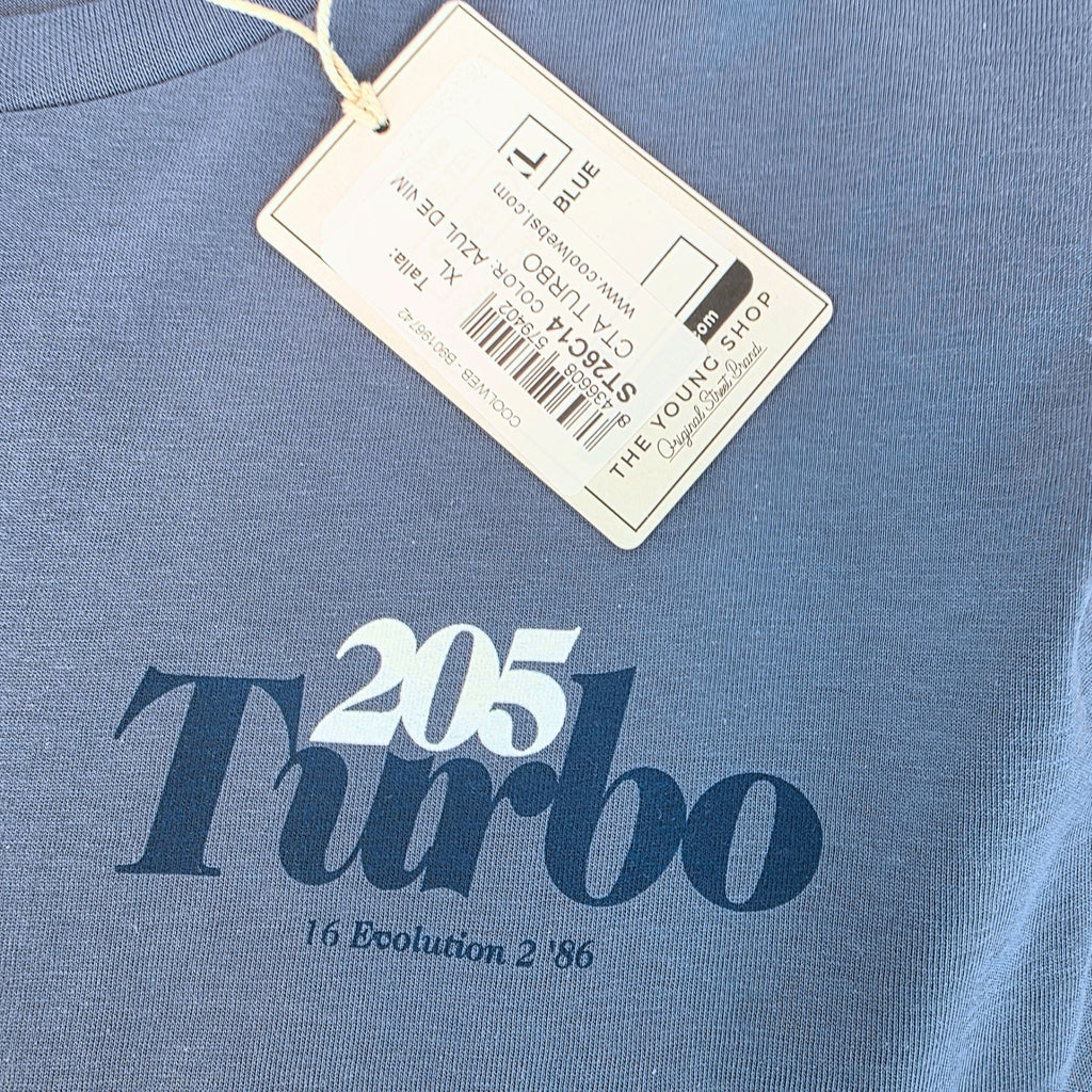 Camiseta TYS Peugeot 205 Turbo 16 – Estilo Rally Urbano