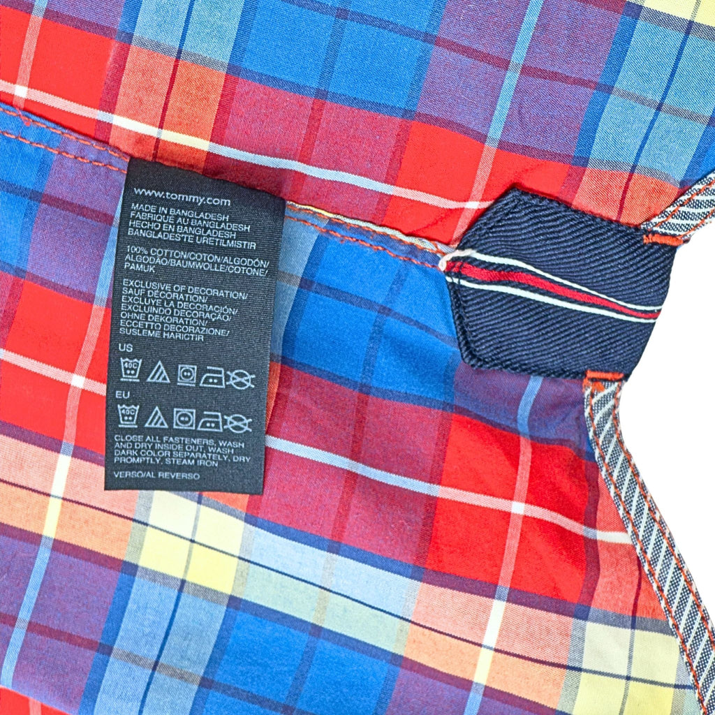 Etiqueta composición 100% algodón camisa Hilfiger Denim talla S
