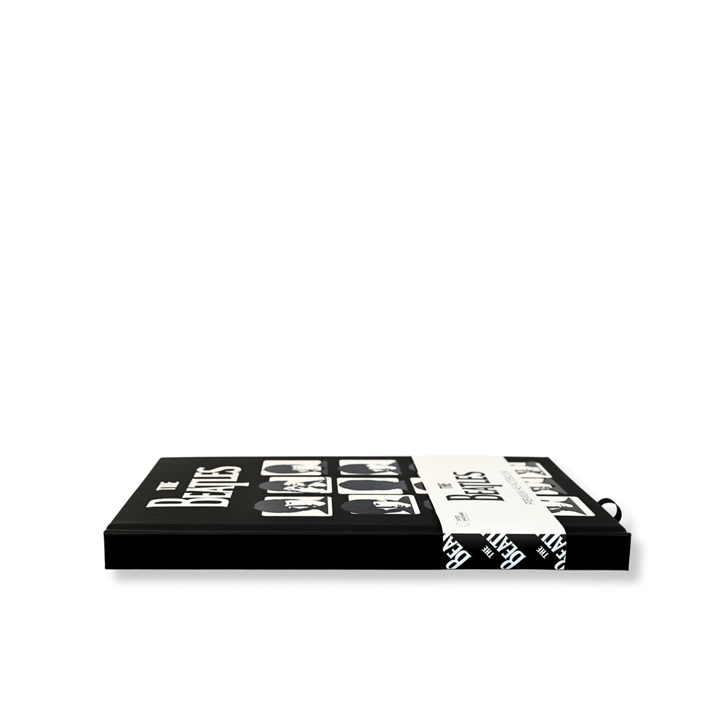 Libreta Premium A5 The Beatles A Hard Day's Night - Vista perfil superior con lomo
