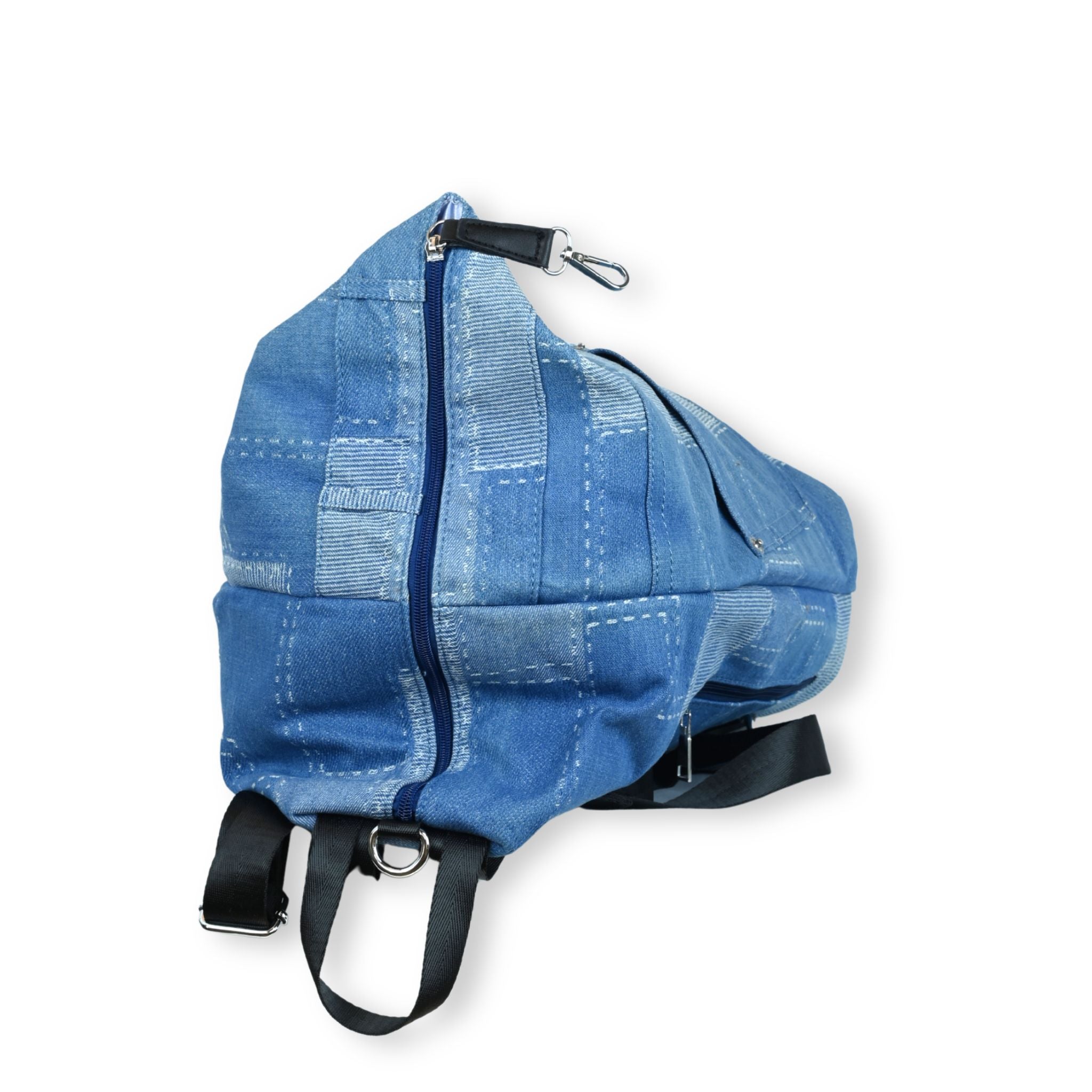 Interior Mochila Denim Patchwork forro satinado azul y bolsillos | White Tabs