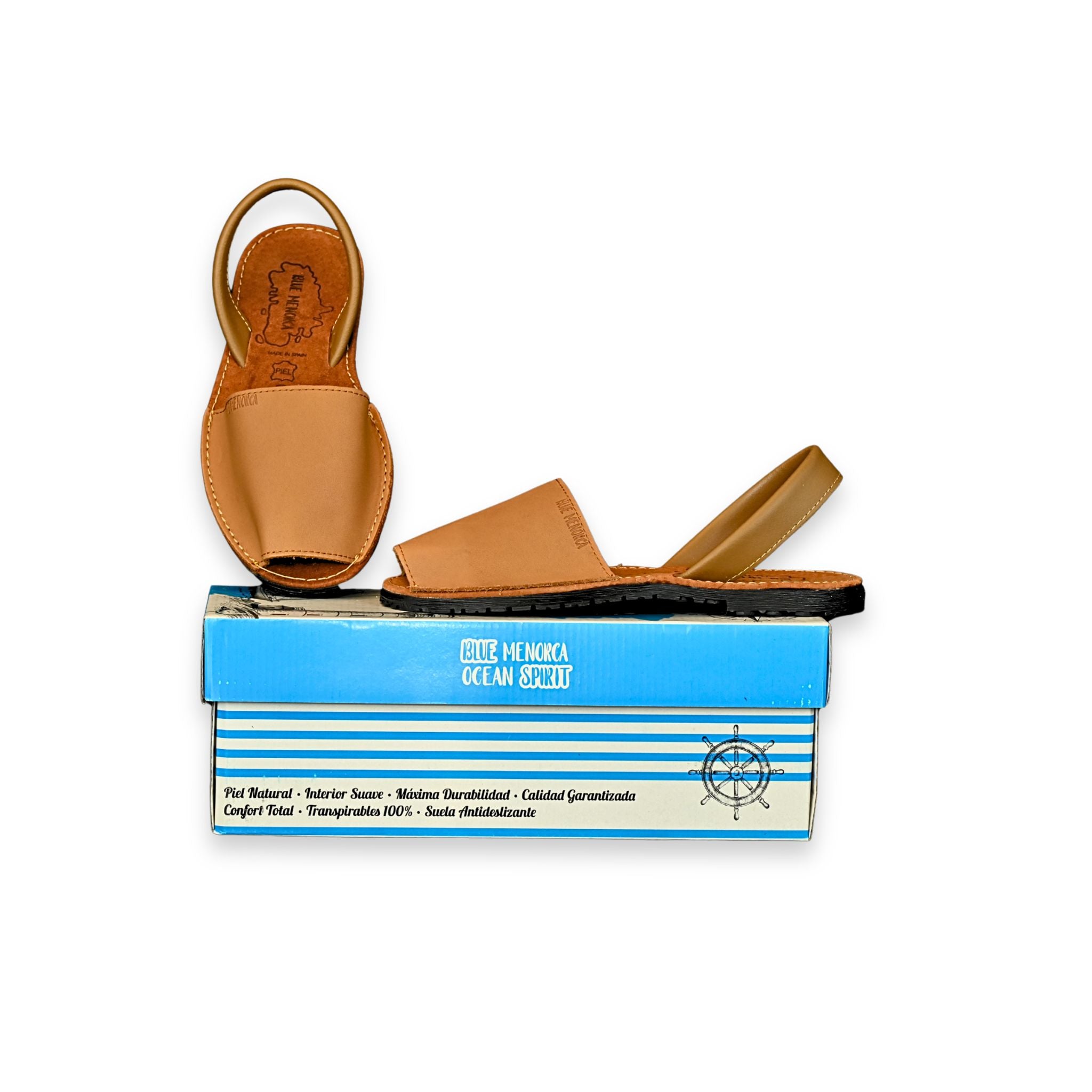 Sandalias menorquinas de piel camel Blue Menorca sobre caja original Ocean Spirit – unisex, fabricadas en España
